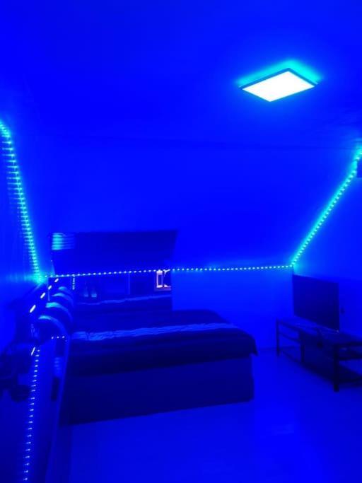 Wohnung Am Kurpark Mit Privater Innensauna & Led! Schluesselbox บอพพาร์ด ภายนอก รูปภาพ