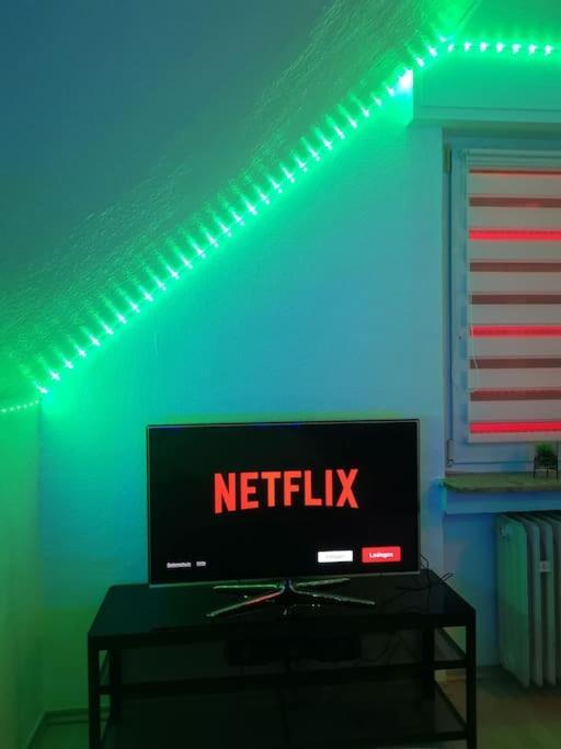 Wohnung Am Kurpark Mit Privater Innensauna & Led! Schluesselbox บอพพาร์ด ภายนอก รูปภาพ