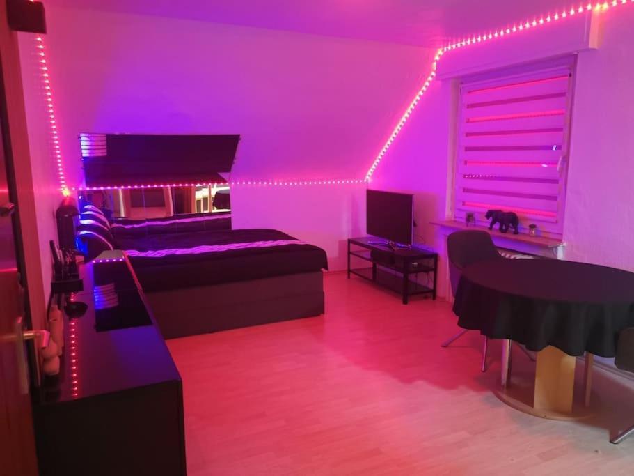 Wohnung Am Kurpark Mit Privater Innensauna & Led! Schluesselbox บอพพาร์ด ภายนอก รูปภาพ